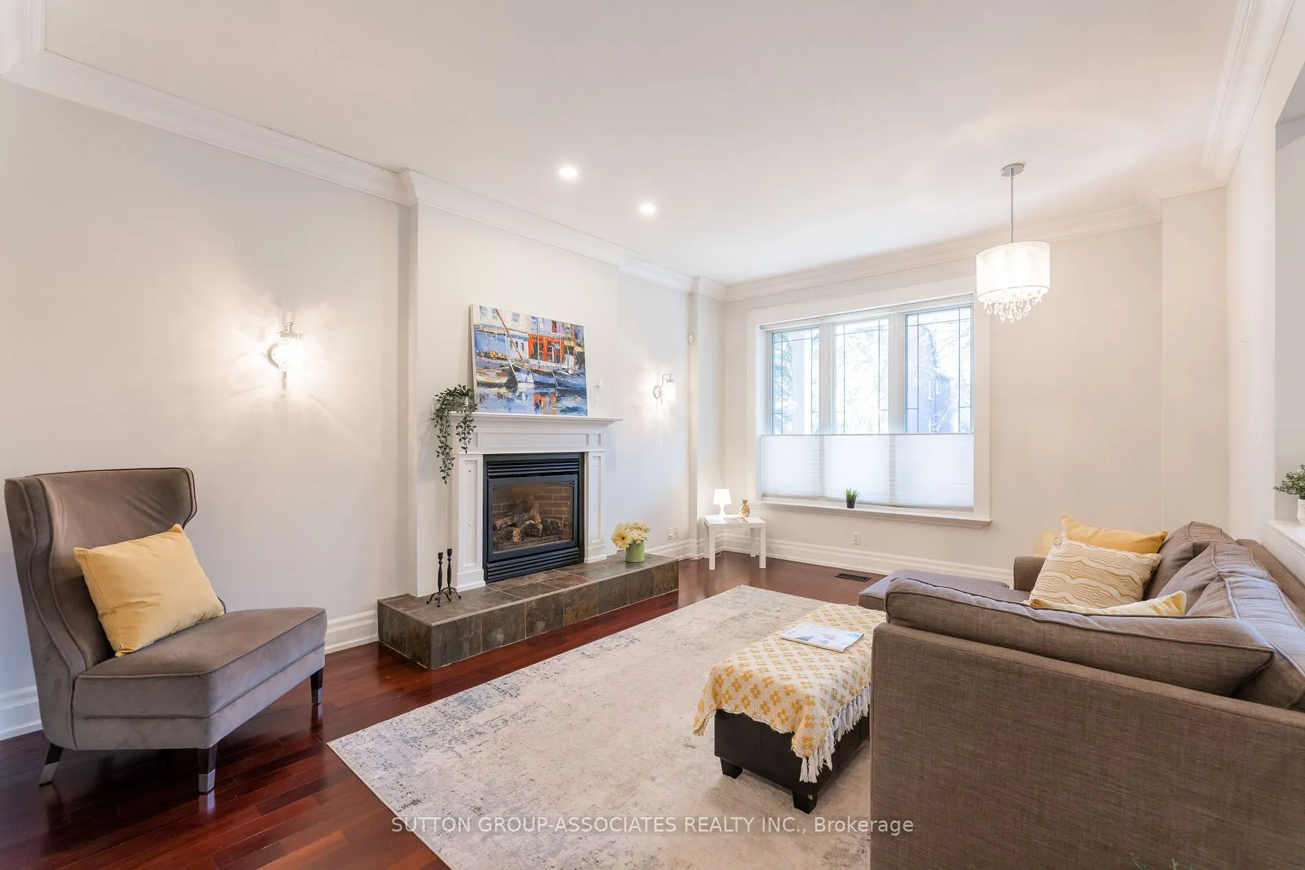 672 Huron St, #Main