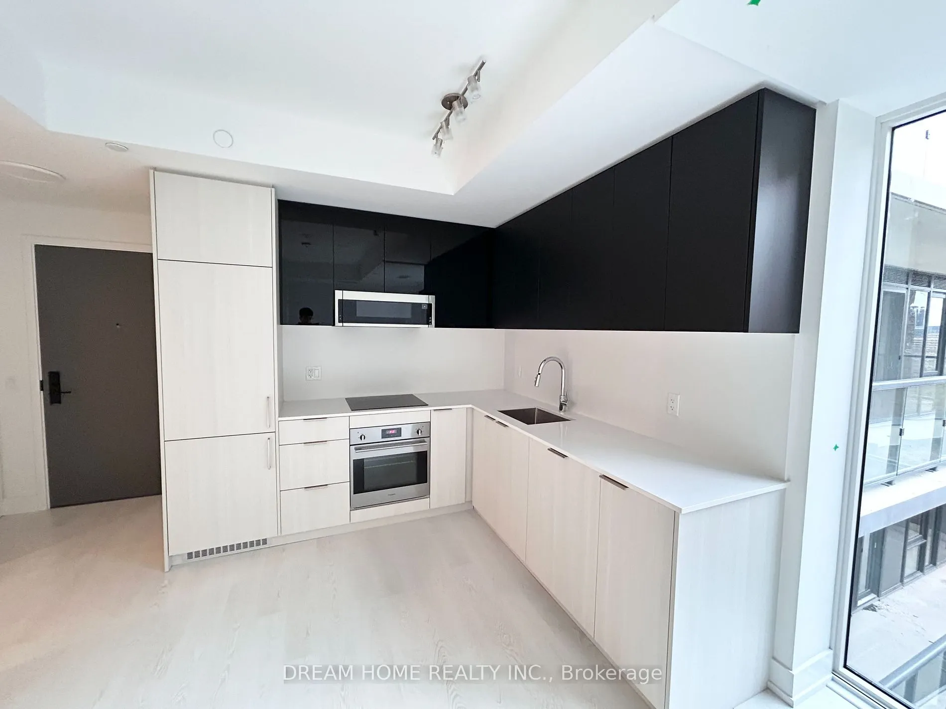 308 Jarvis St, #816