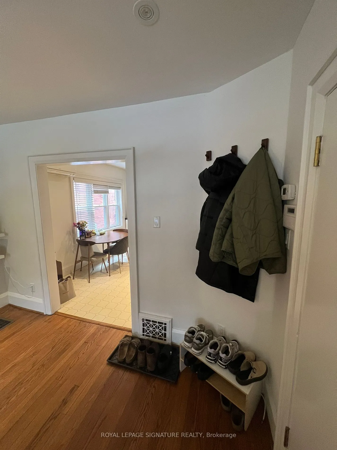 37 Lola Rd, #Main Fl
