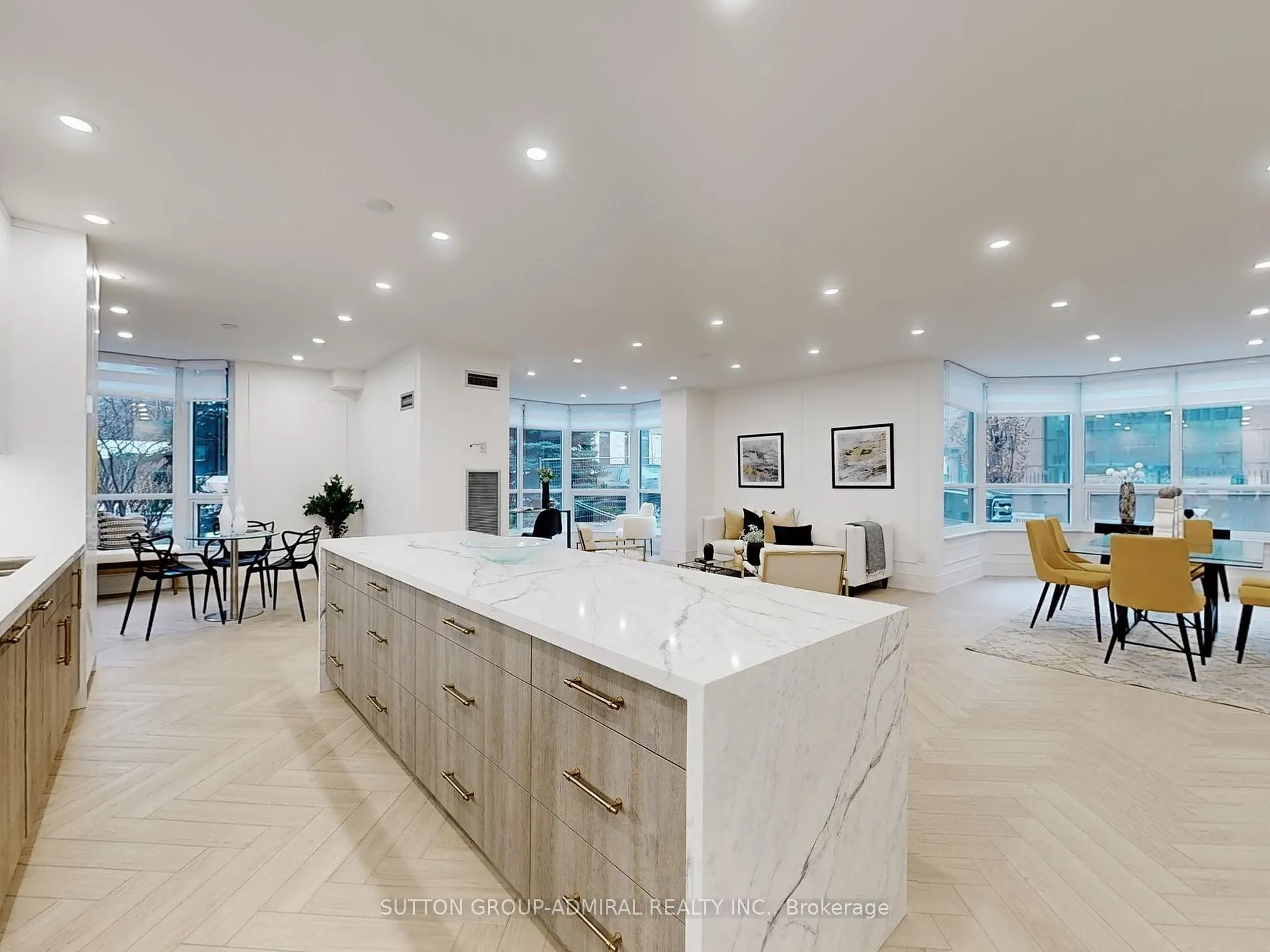 65 SPRING GARDEN Ave, #102