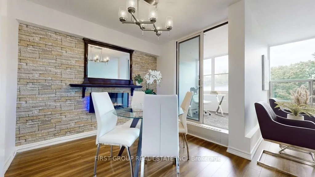 60 Pavane Linkway Way, #502