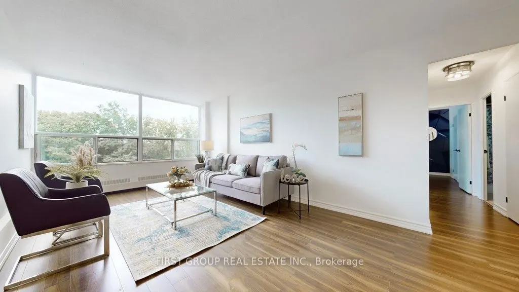 60 Pavane Linkway Way, #502