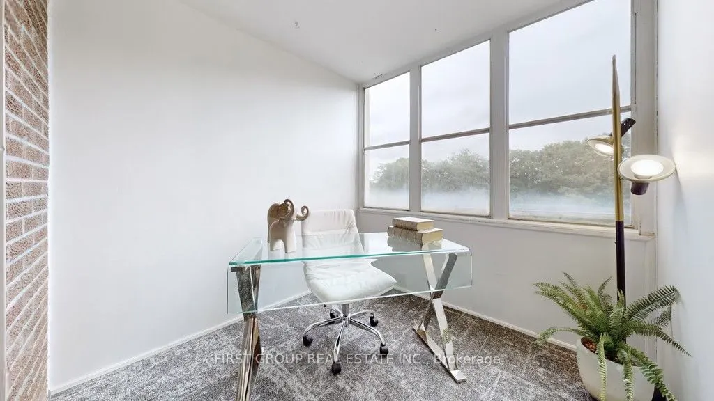 60 Pavane Linkway Way, #502