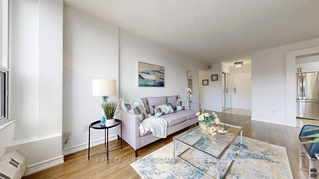 60 Pavane Linkway Way, #502