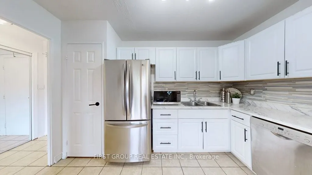 60 Pavane Linkway Way, #502