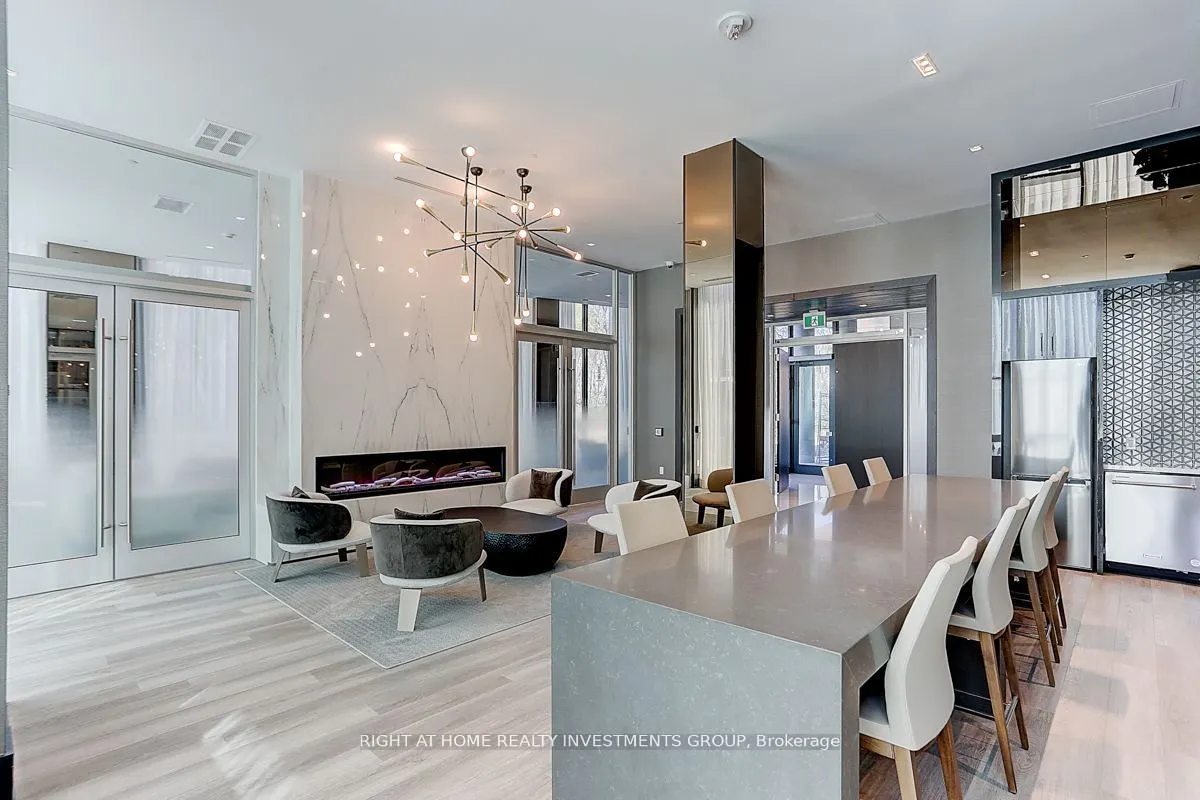 250 Lawrence Ave W, #418