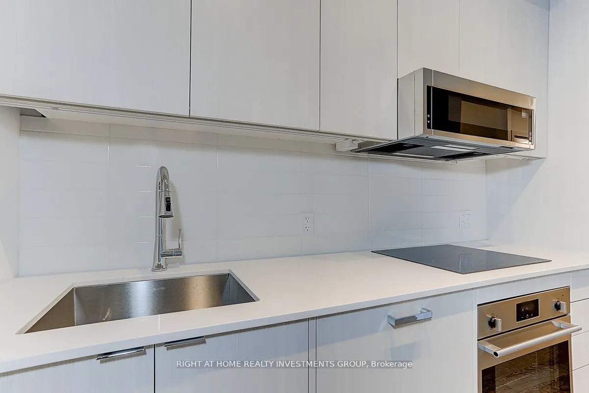 250 Lawrence Ave W, #418