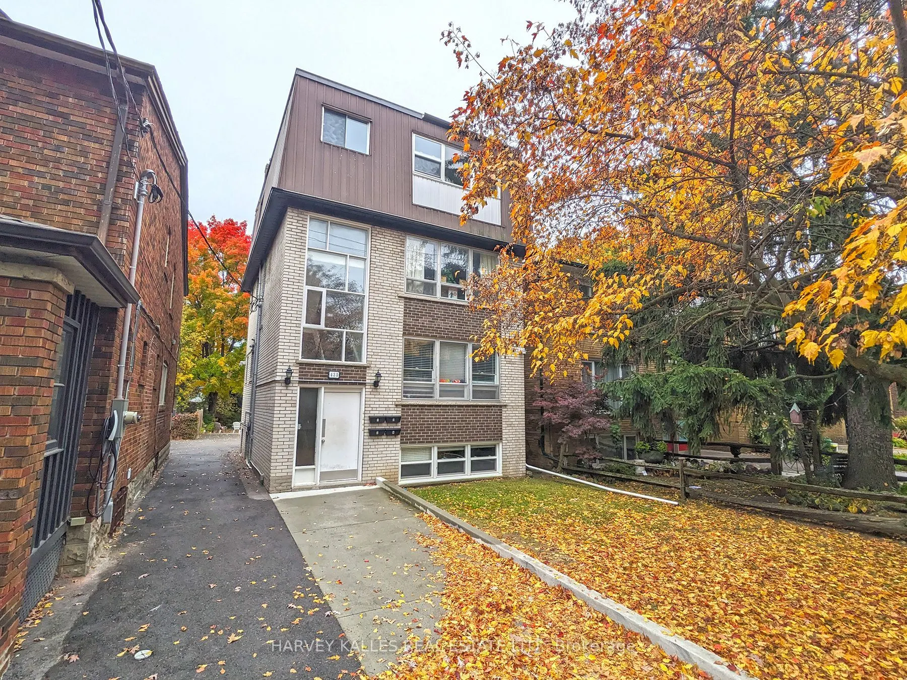 431 Balliol St, #4