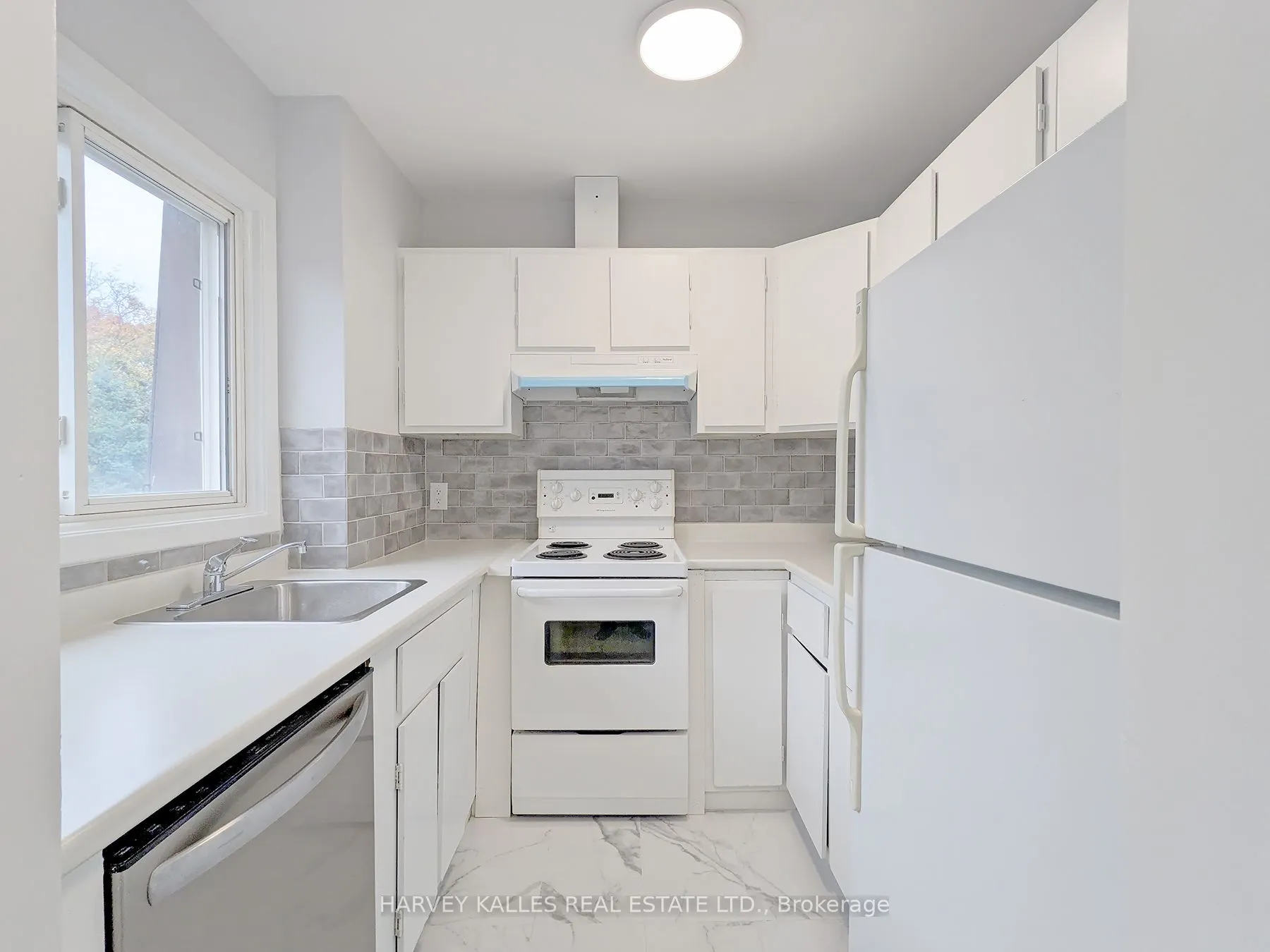 431 Balliol St, #4