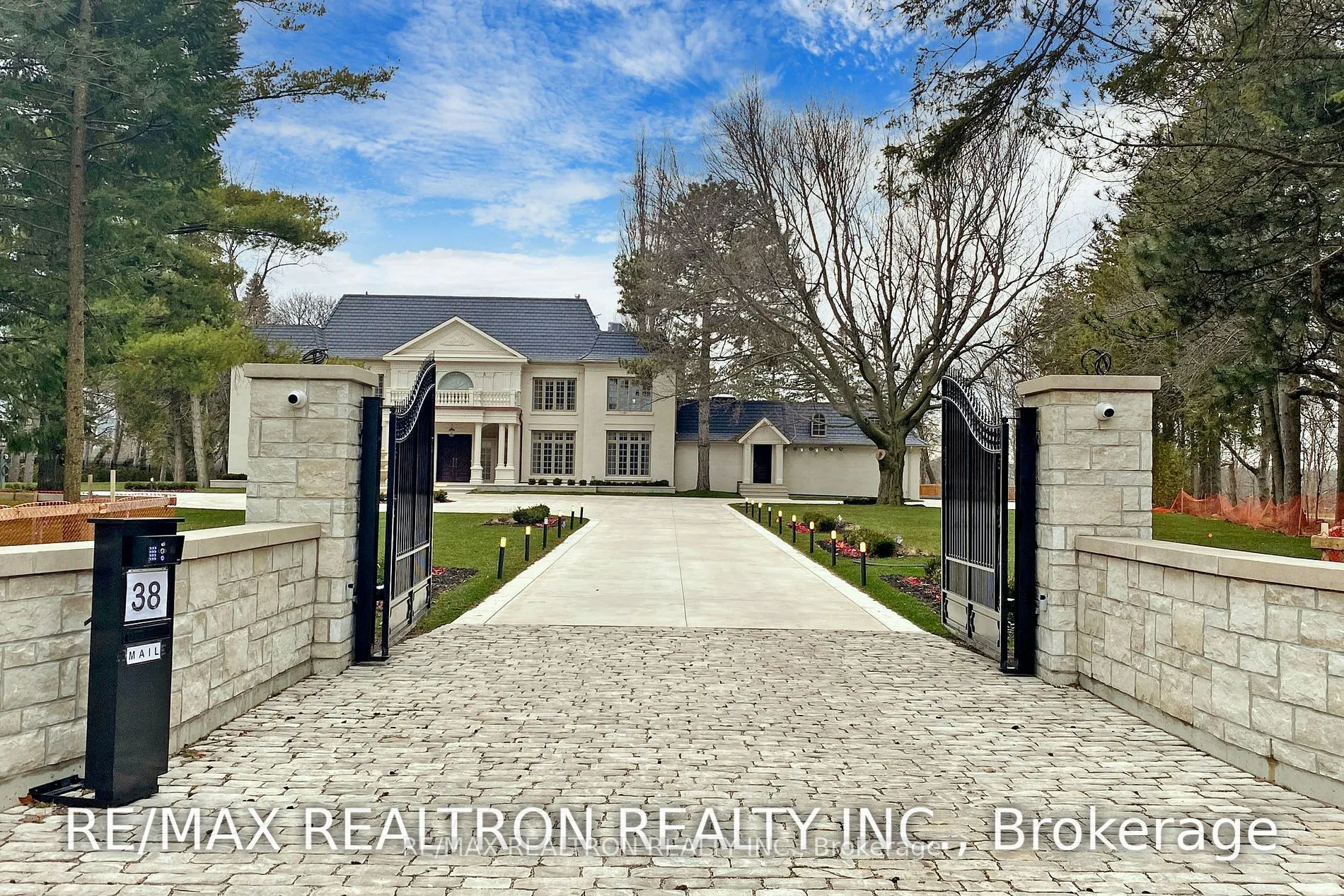38 Park Lane Circle