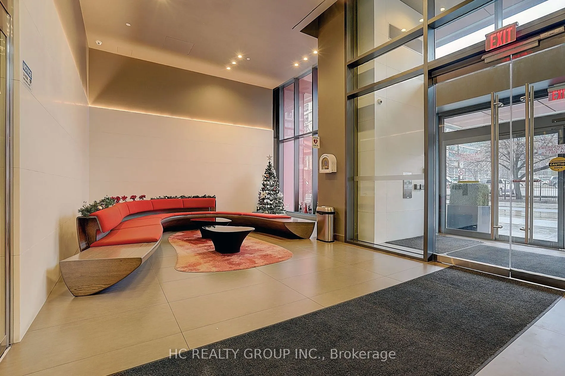 159 Dundas St E, #607
