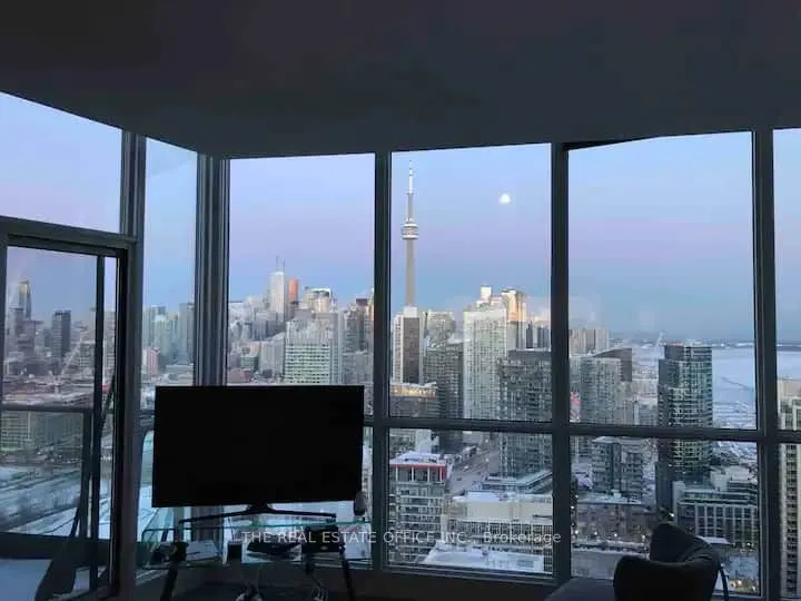 219 Fort York Boulevard, #3802