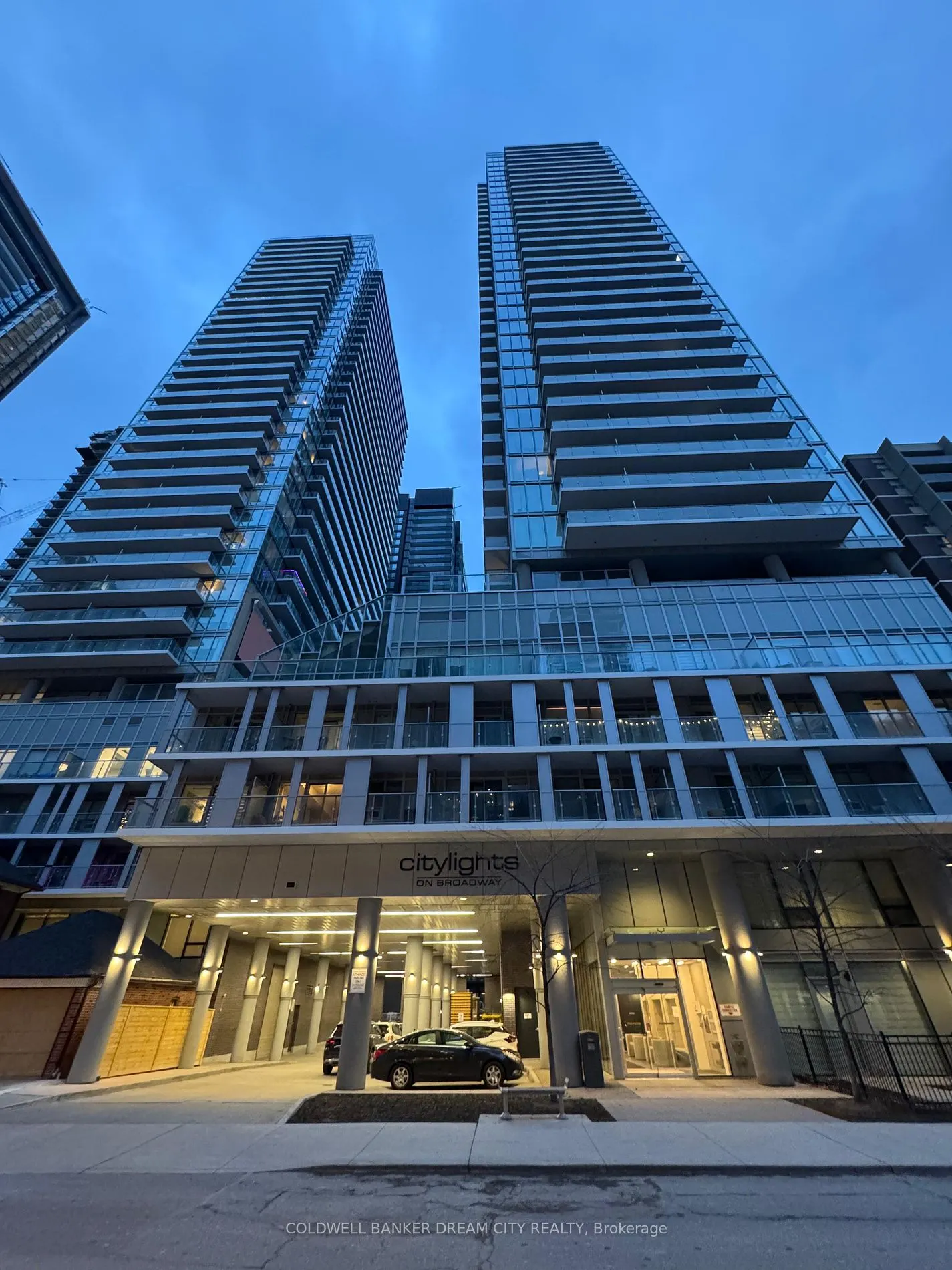 195 Redpath Ave, #3214