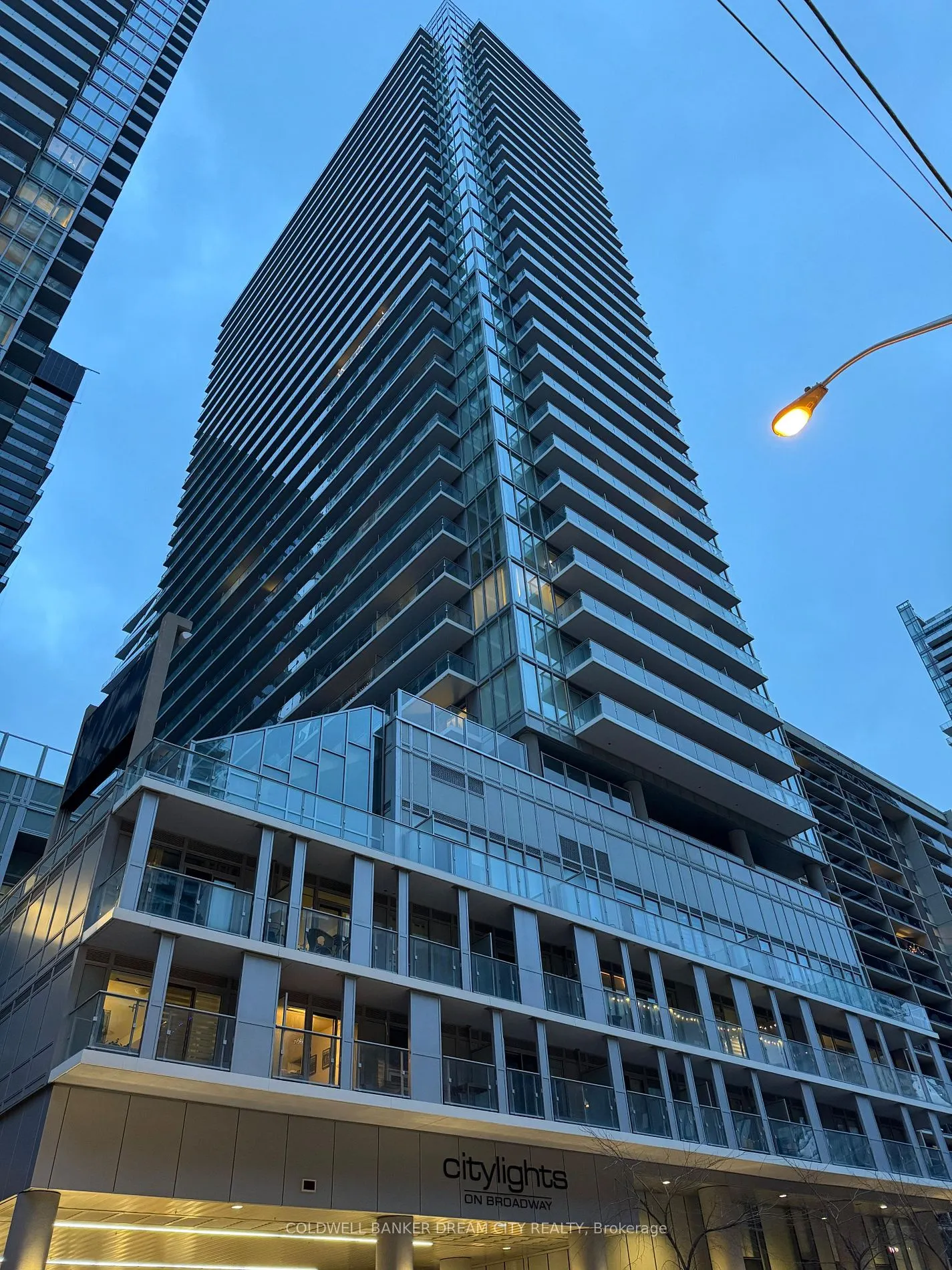 195 Redpath Ave, #3214