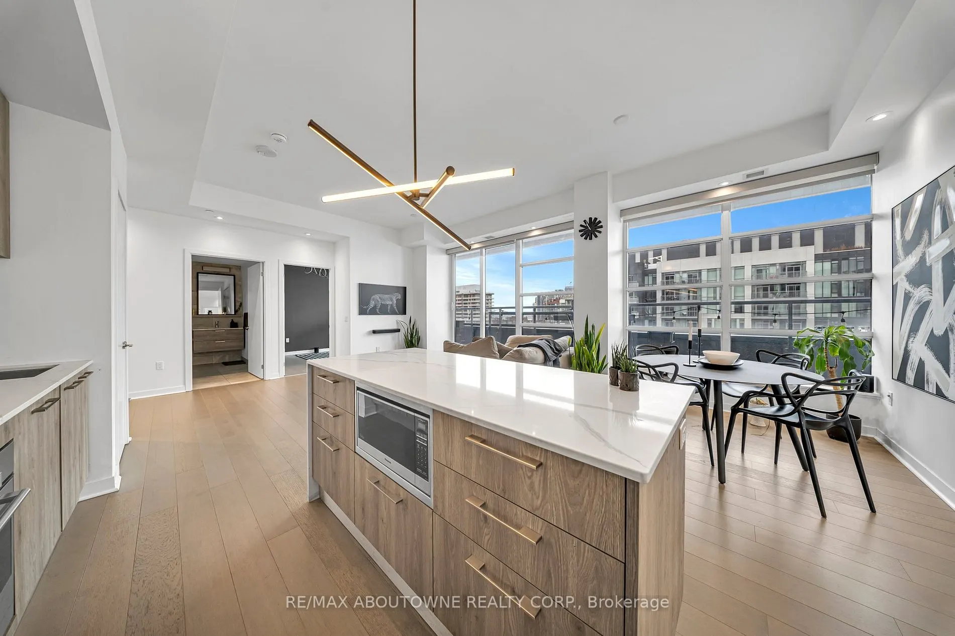 501 Adelaide St W, #1404