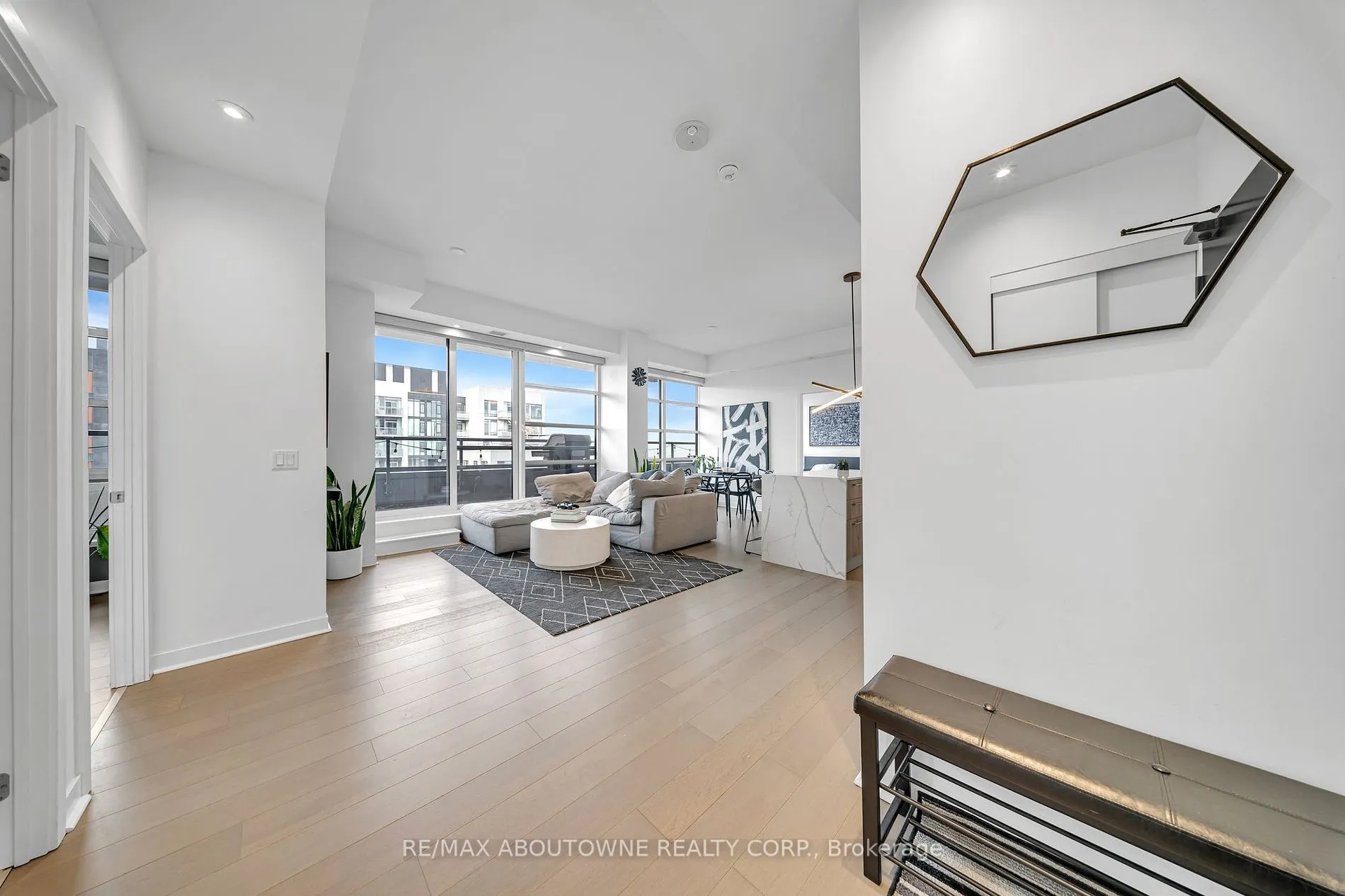 501 Adelaide St W, #1404