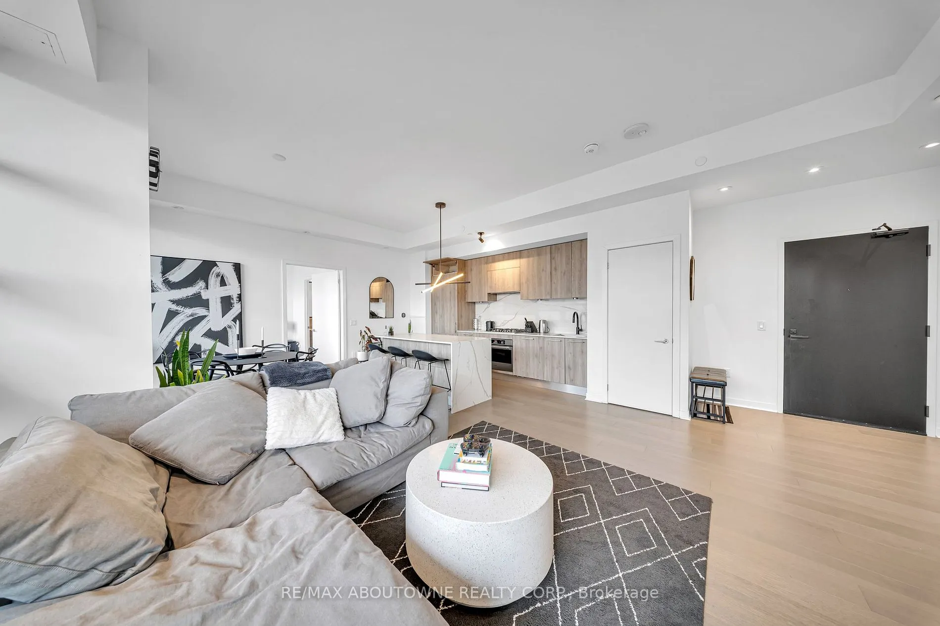 501 Adelaide St W, #1404