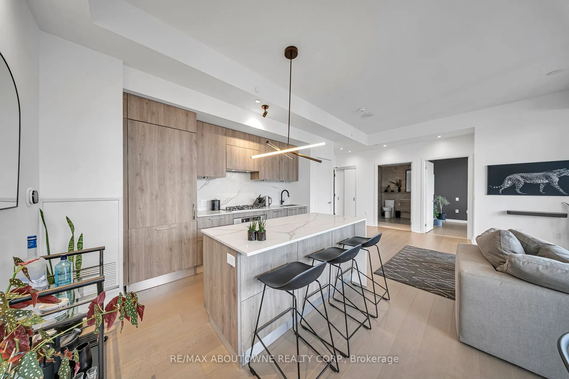 501 Adelaide St W, #1404
