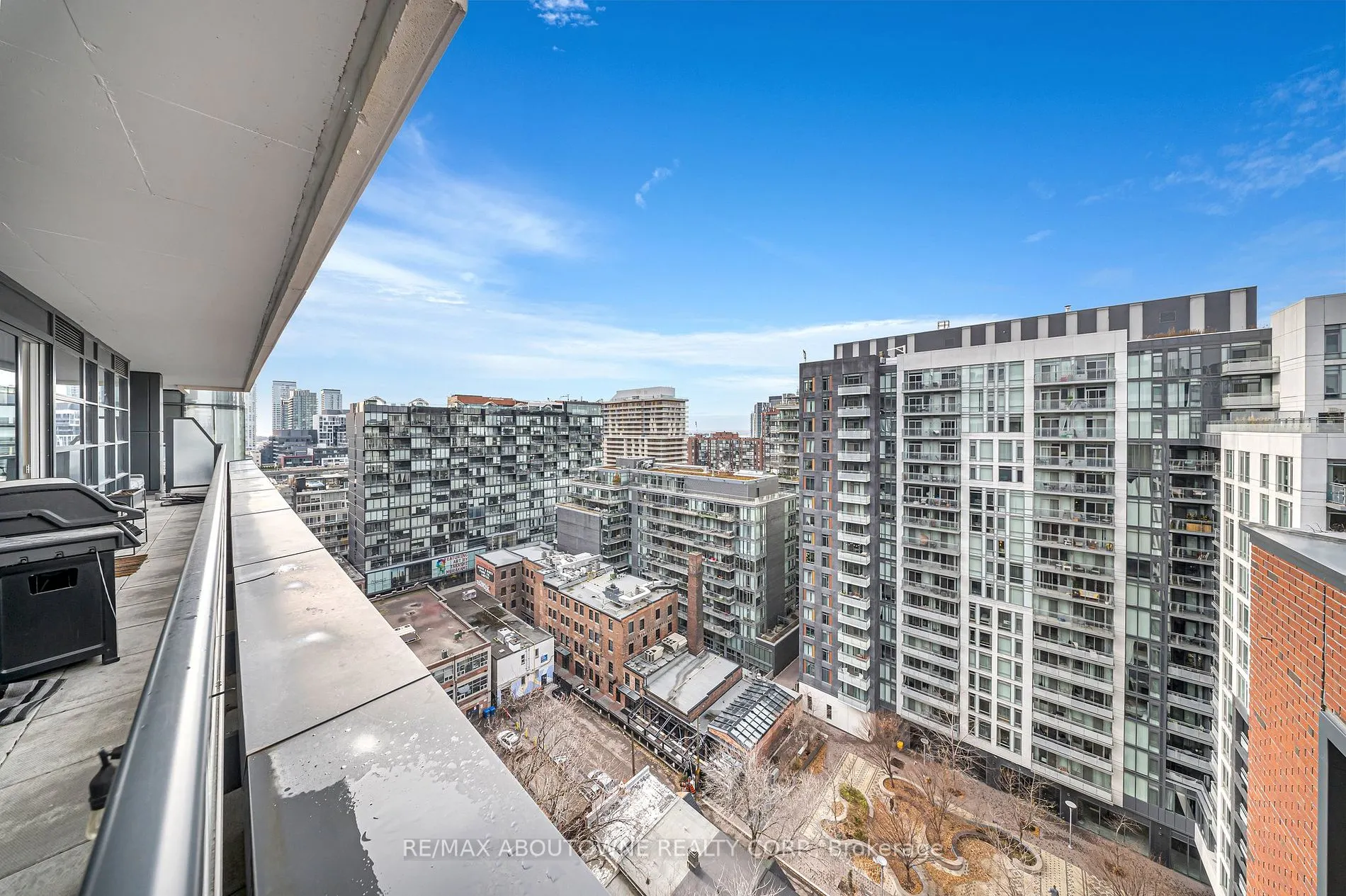 501 Adelaide St W, #1404