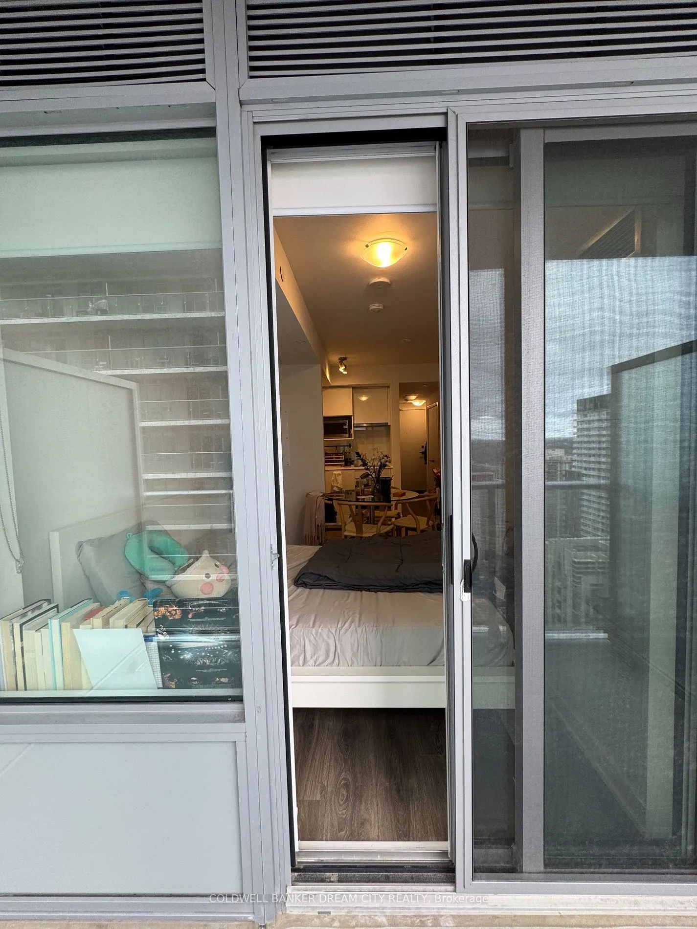 195 Redpath Ave, #3214