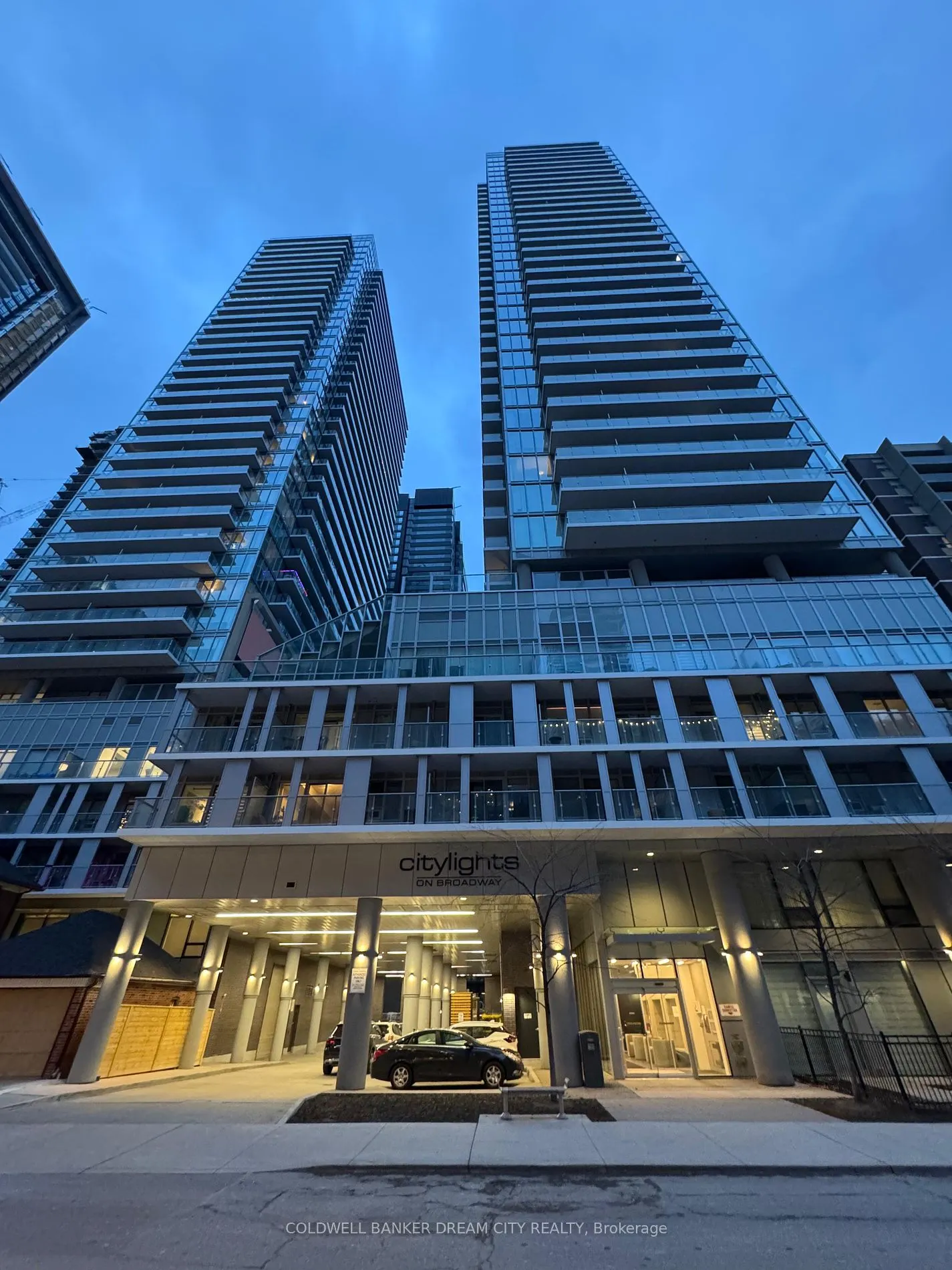 195 Redpath Ave, #3214