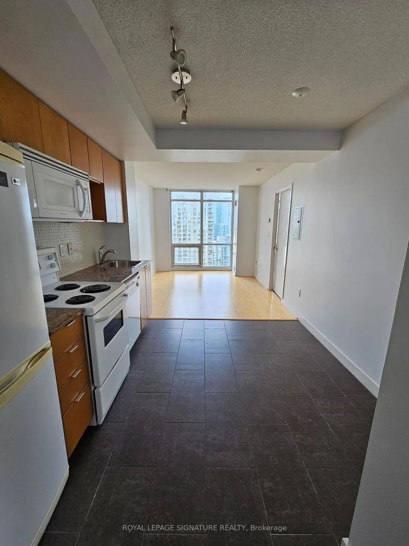 15 Fort York Blvd, #4009