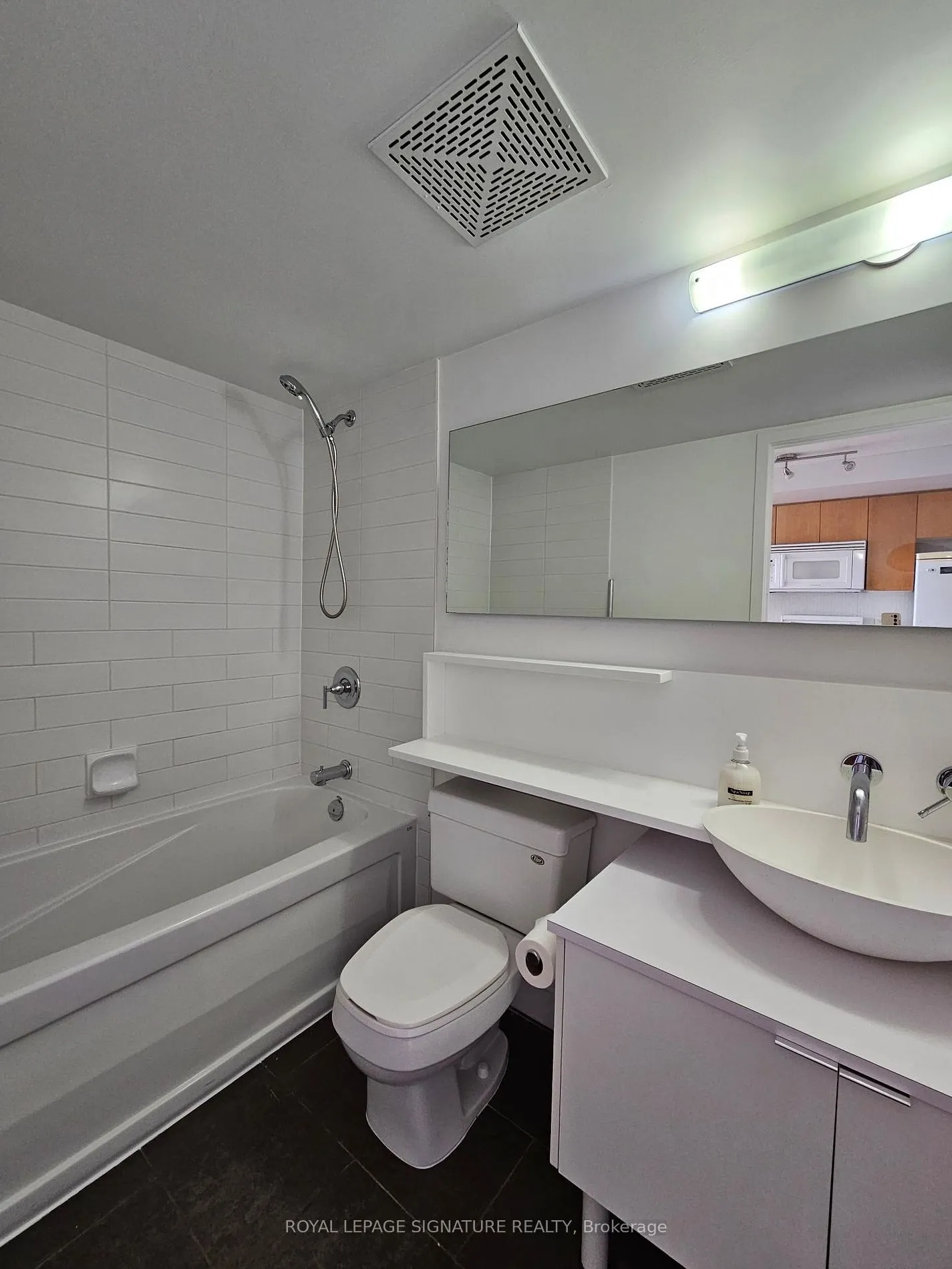 15 Fort York Blvd, #4009