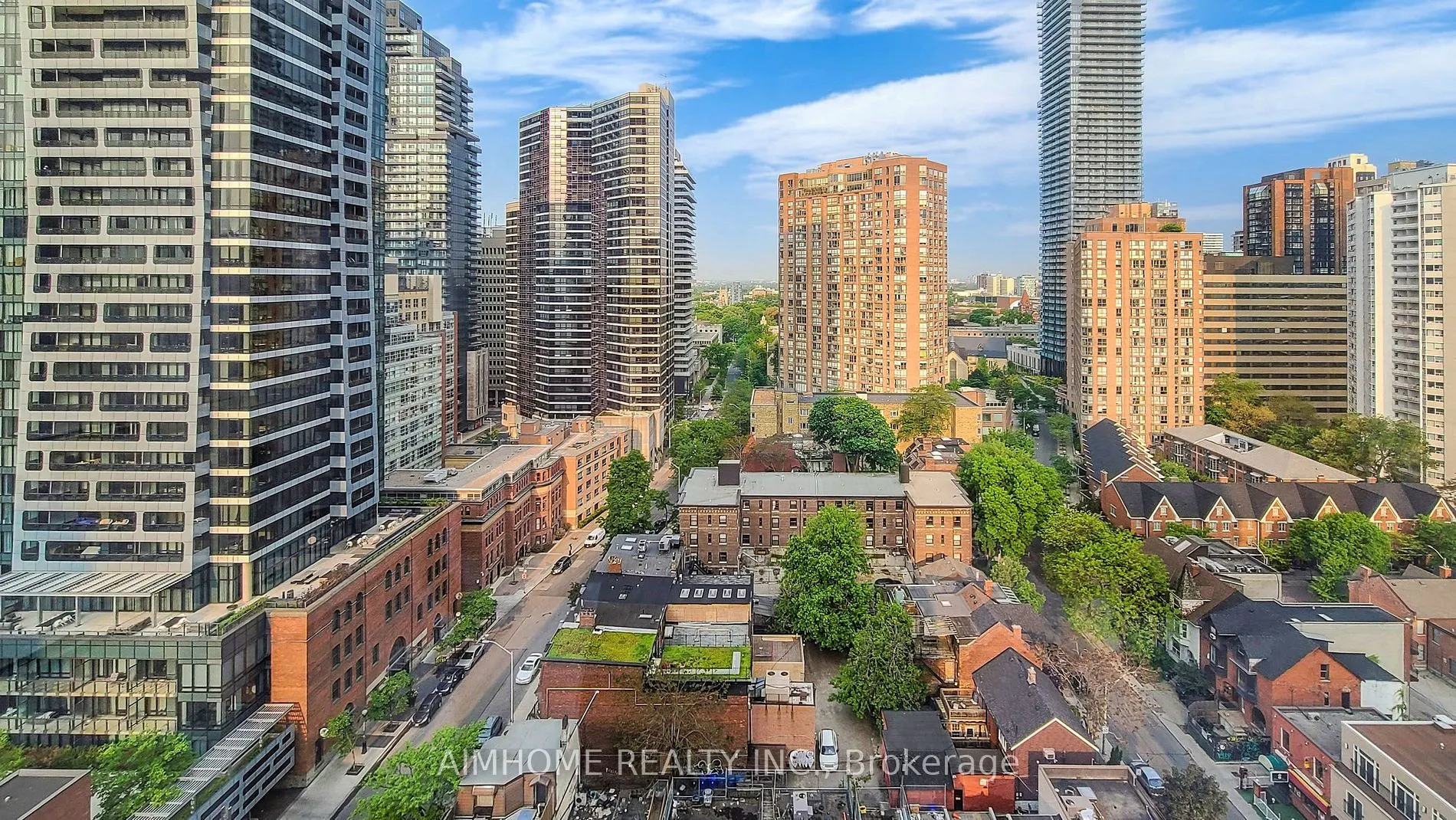 1 Gloucester St, #1816