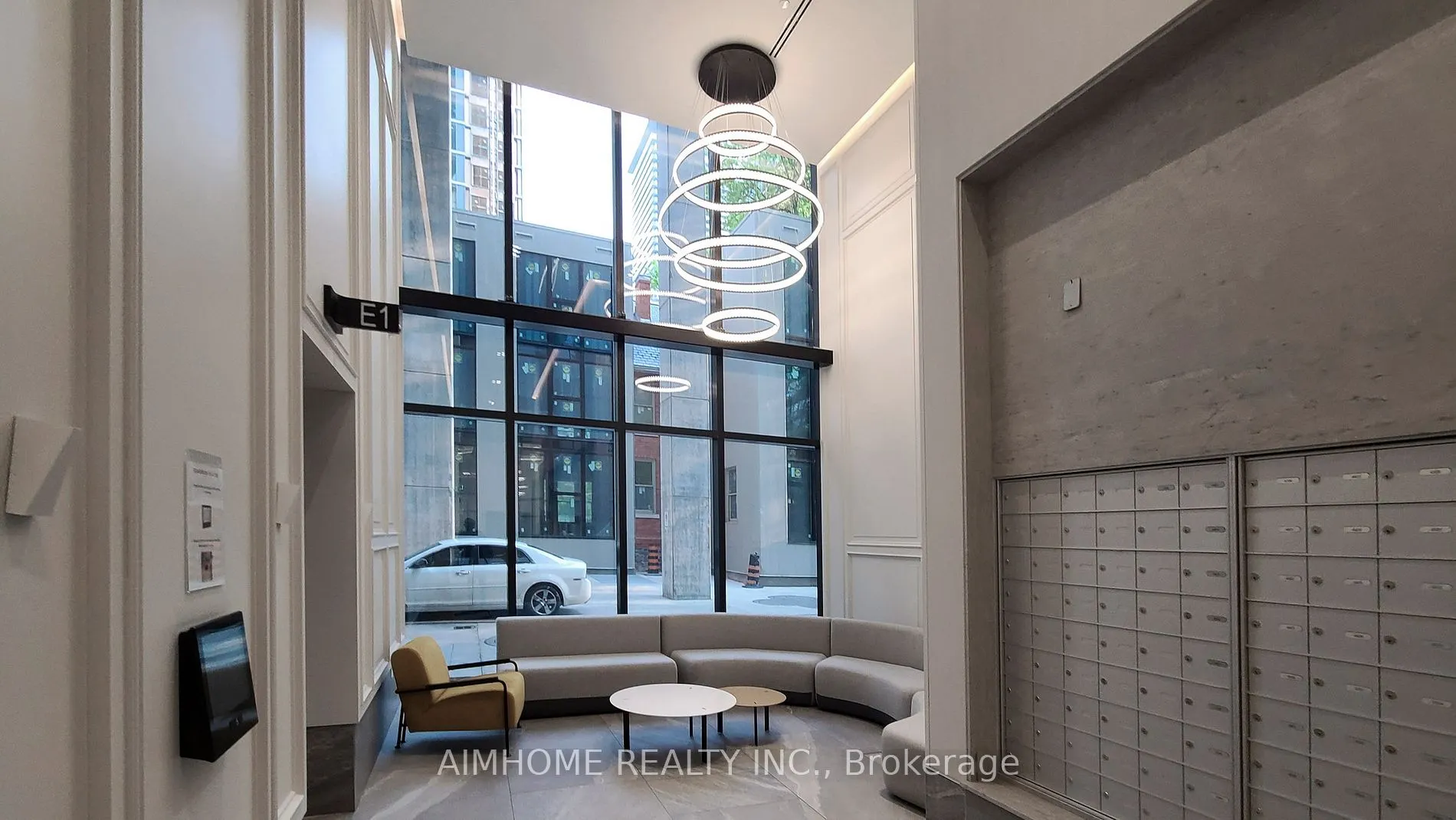 1 Gloucester St, #1816