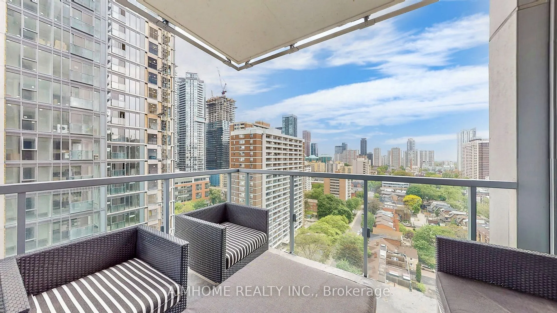 1 Gloucester St, #1816