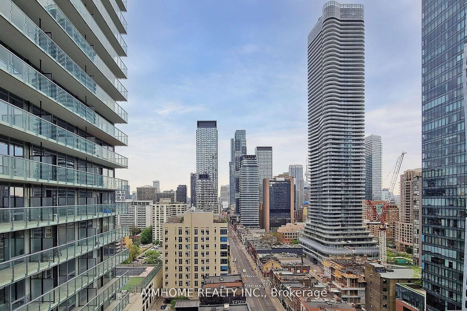 1 Gloucester St, #1815