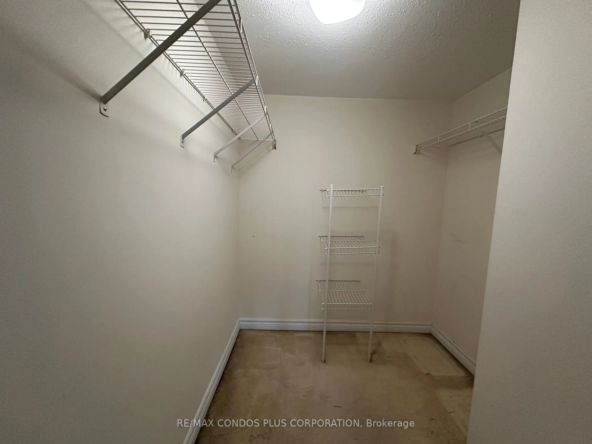 38 Elm St, #2611