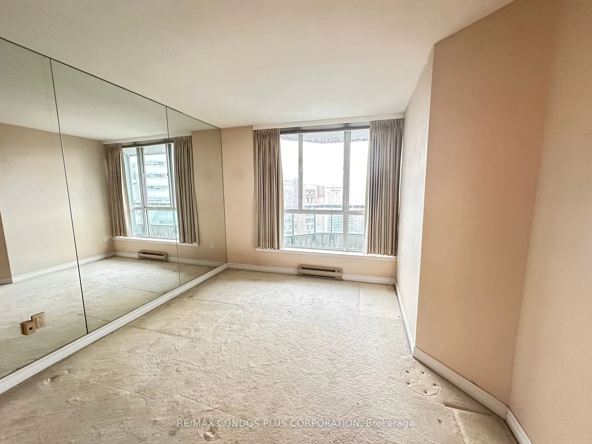 38 Elm St, #2611