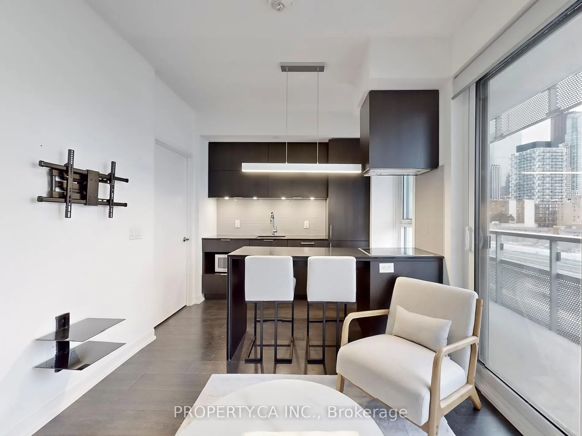 15 Lower Jarvis St N, #514