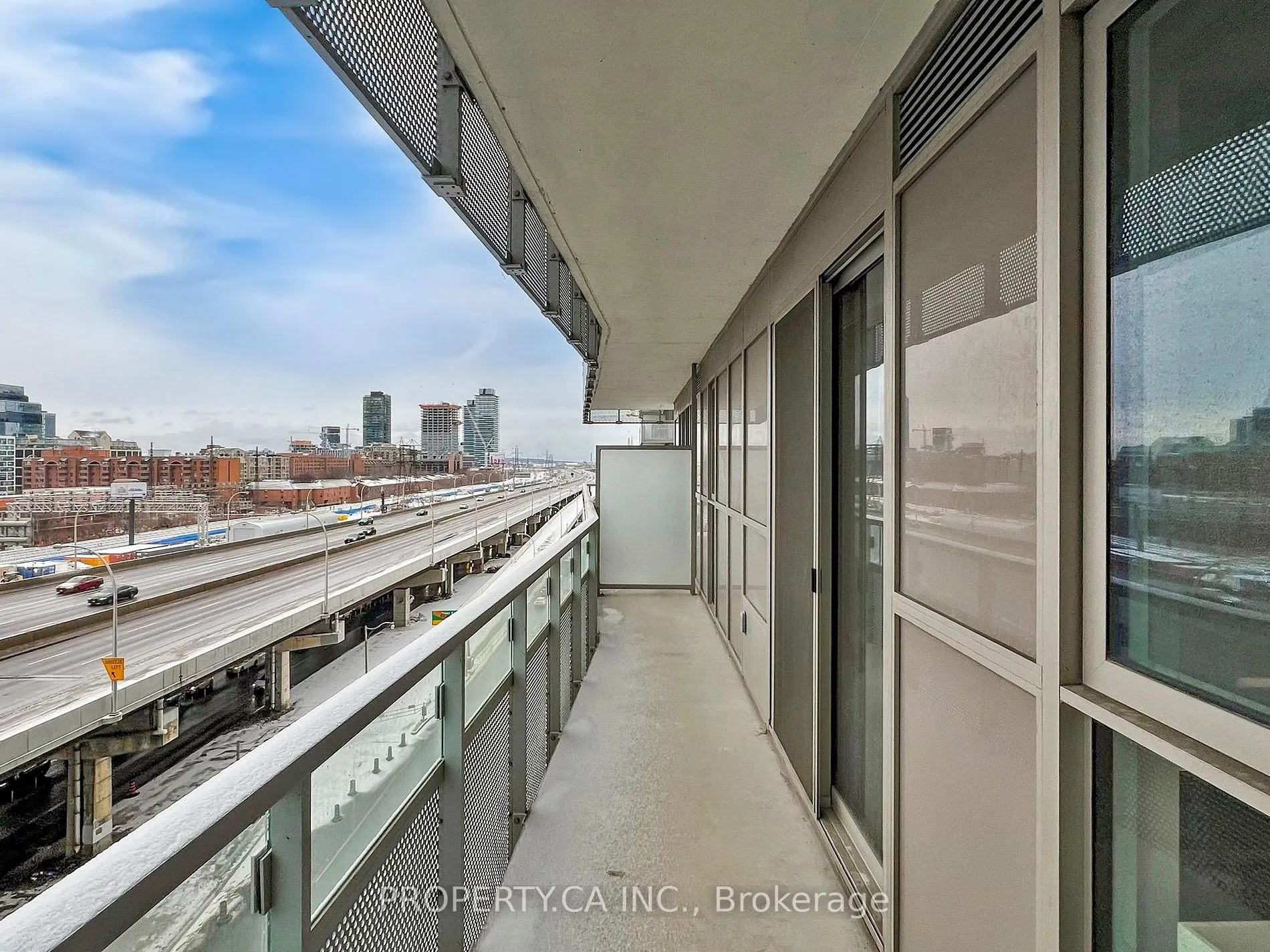 15 Lower Jarvis St N, #514