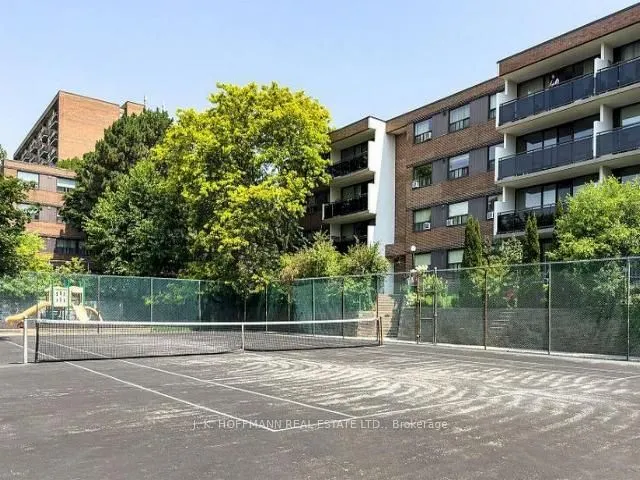 10 Sunrise Ave, #209