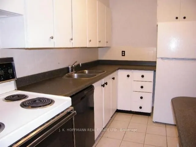 10 Sunrise Ave, #209