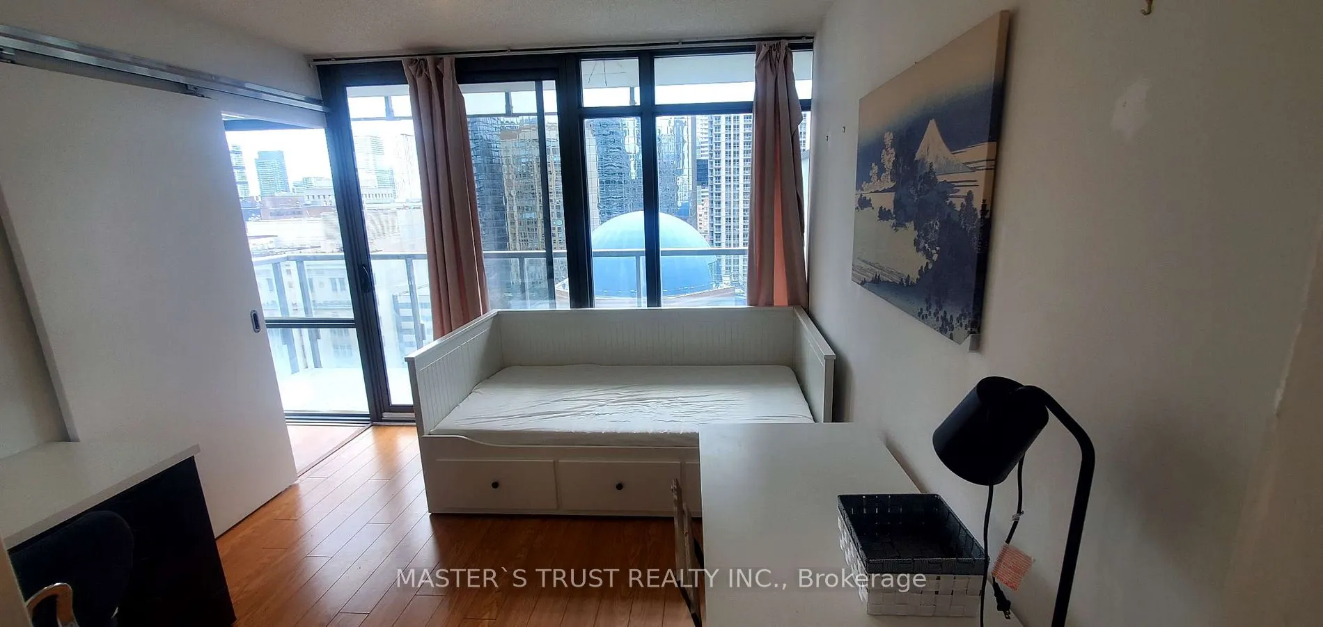 38 Grenville St, #1807