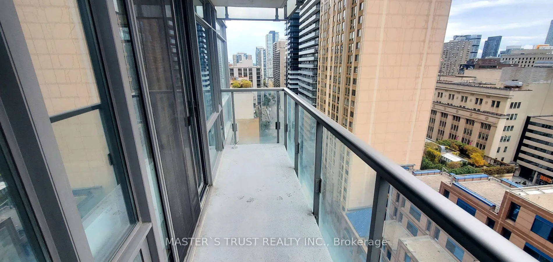 38 Grenville St, #1807