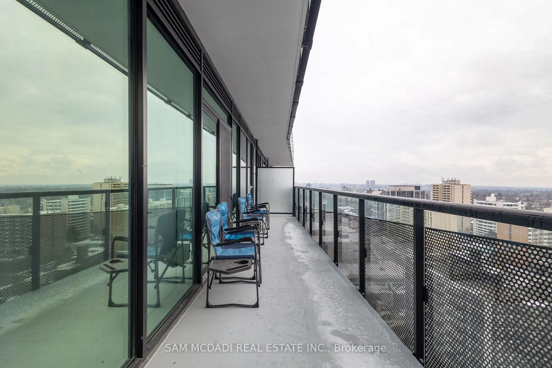 127 Broadway Ave, #1802