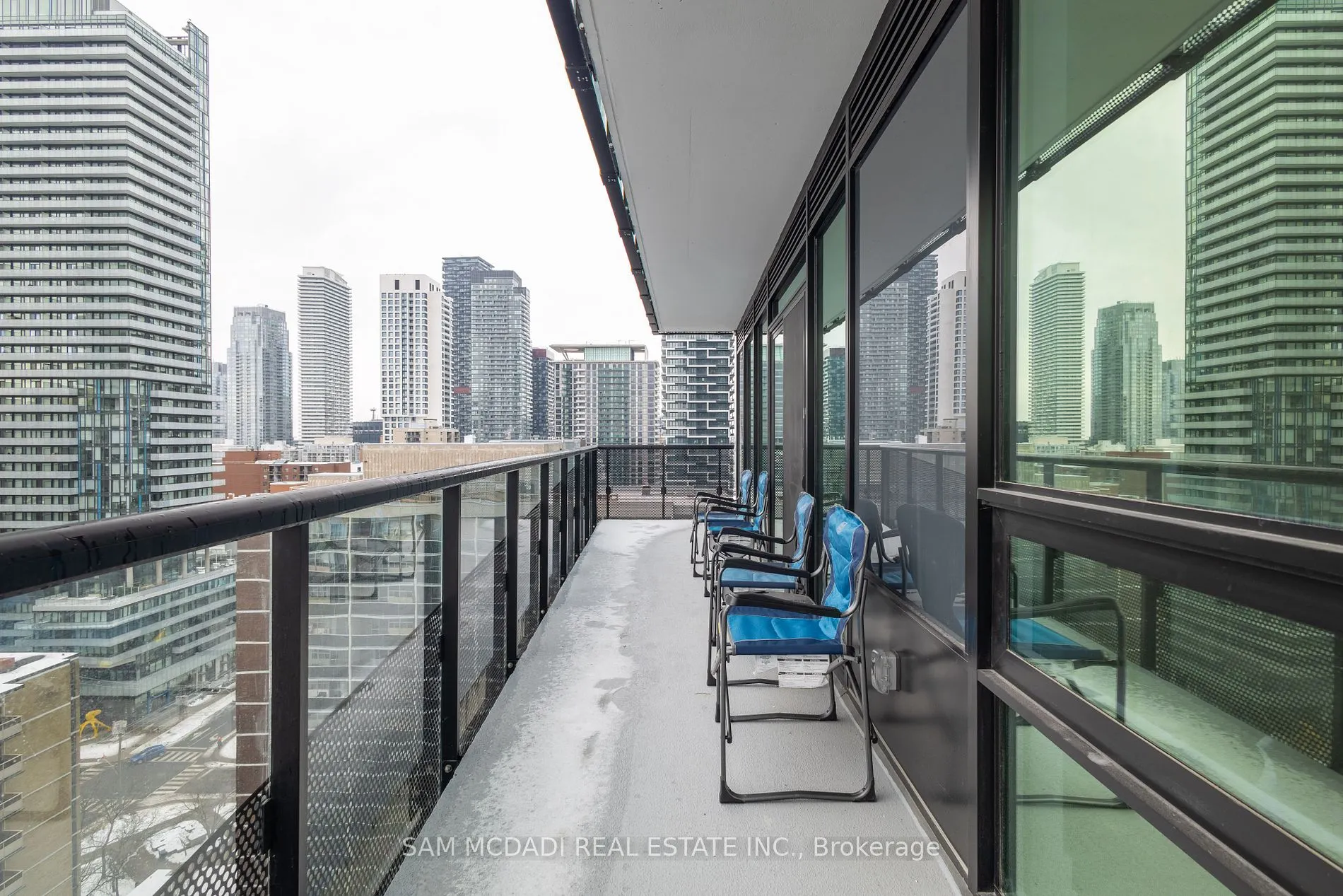 127 Broadway Ave, #1802