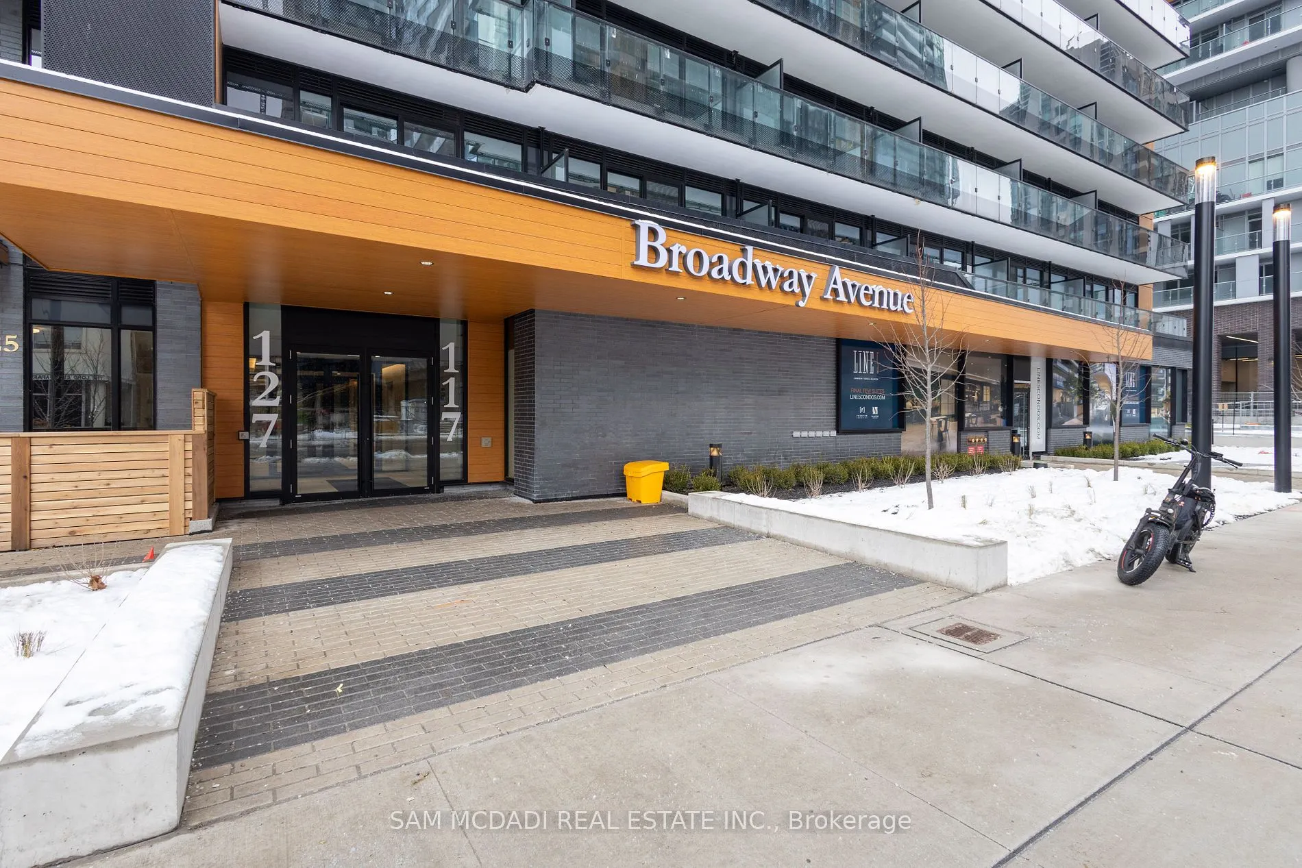 127 Broadway Ave, #1802