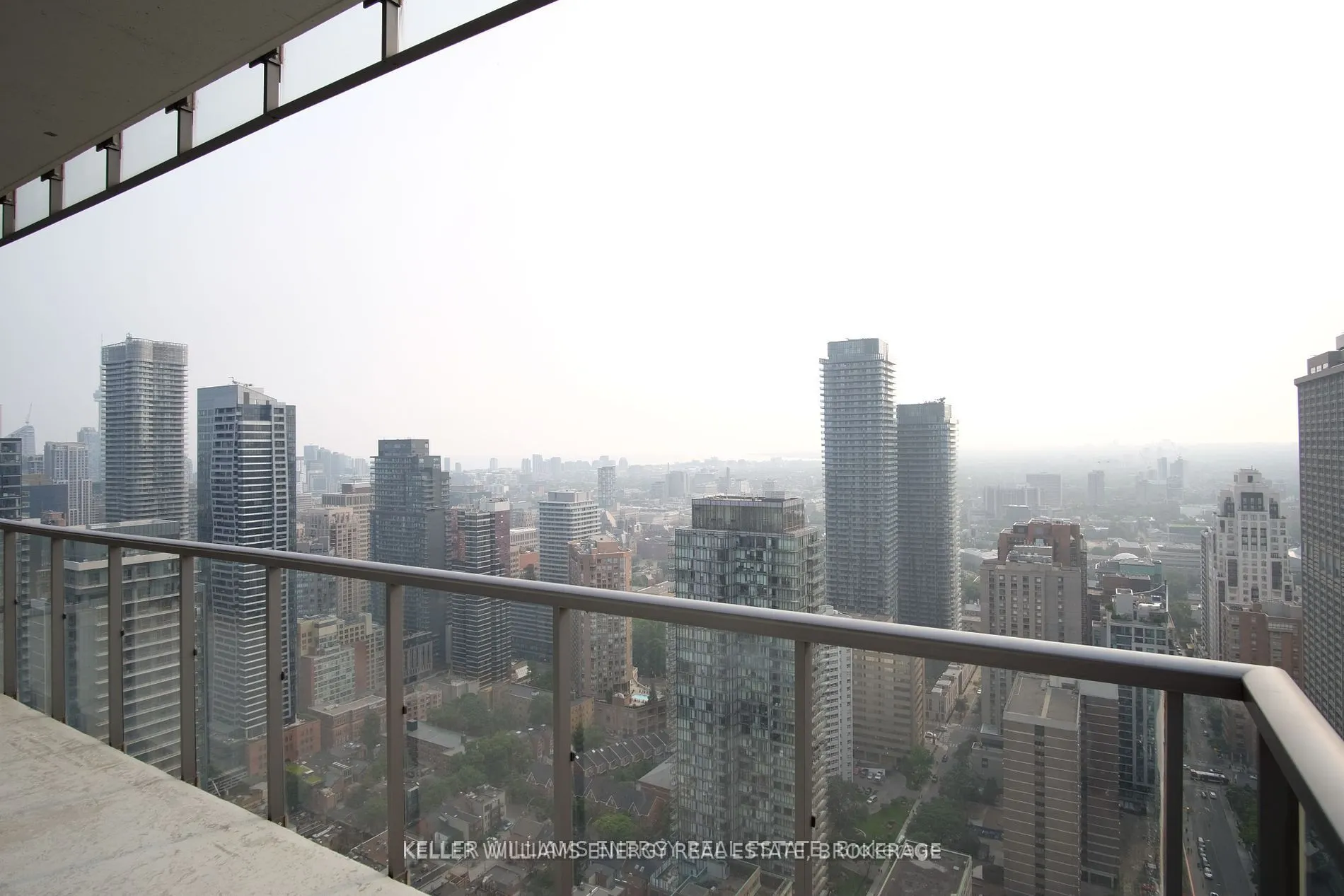 33 Charles St E, #4305