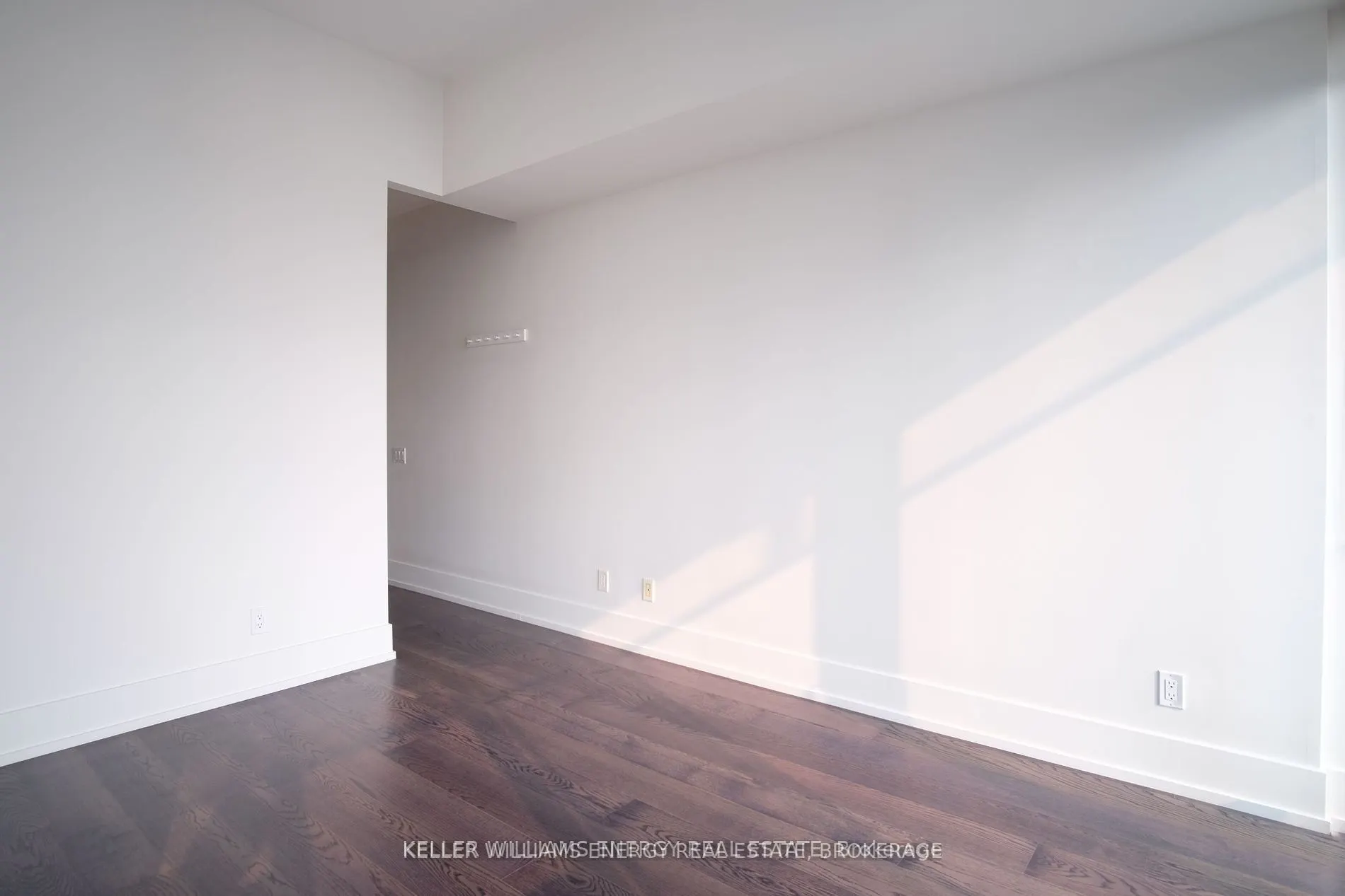 33 Charles St E, #4305