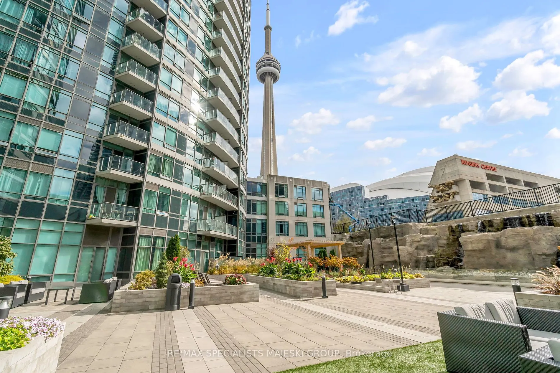 361 Front St W, #328