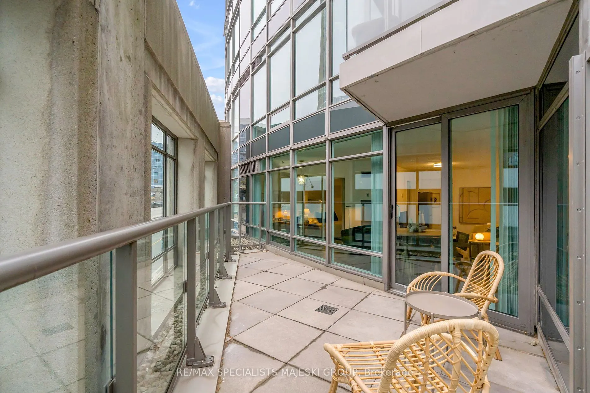 361 Front St W, #328