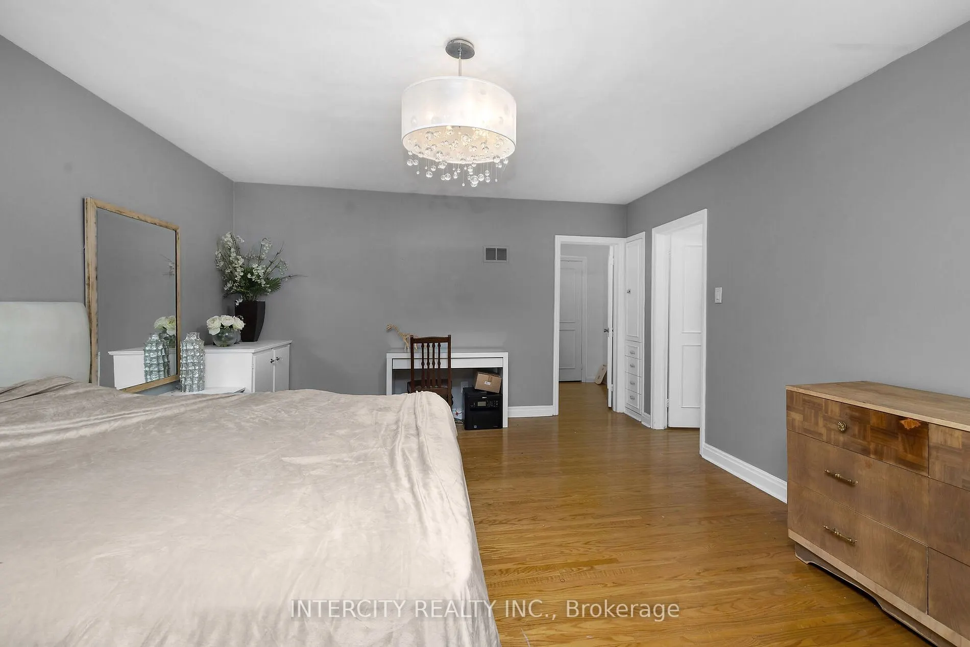 27 Suncrest Dr