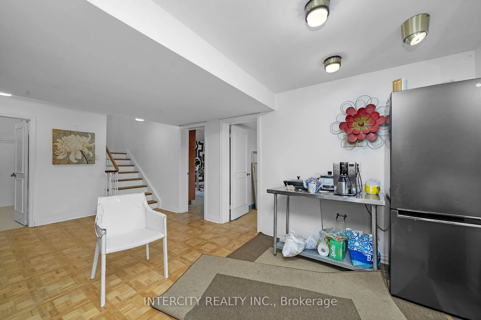 27 Suncrest Dr