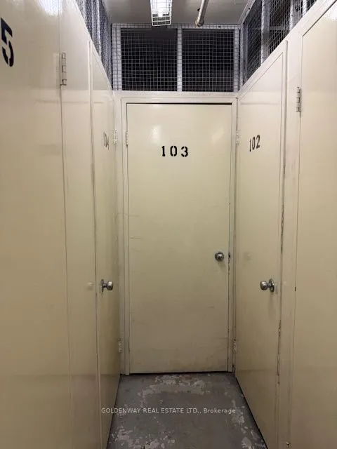 39 Pemberton Ave, #401