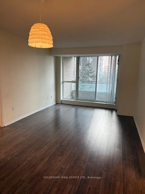 39 Pemberton Ave, #401